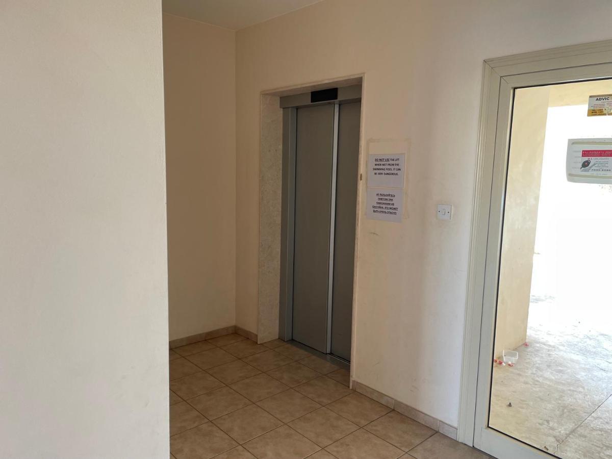 Kings Resort 1 Bedroom Apartment Paphos Exterior photo